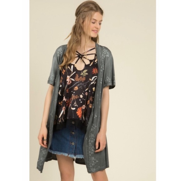 POL Short Sleeve Embroidered Cardigan - Picture 3 of 8